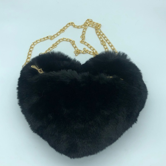 Heart Shaped Love Shape Shoulder bag! - Picture 5 of 9